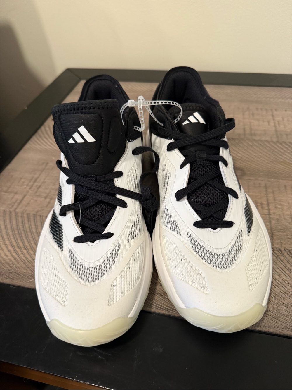 Adizero Select 2.0 Low Trainers View 5